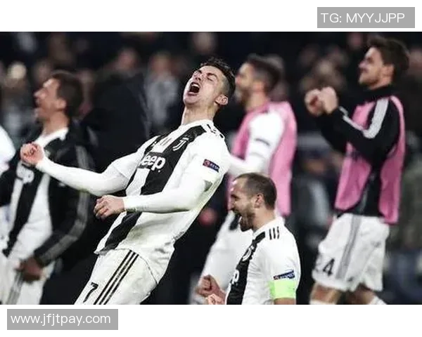 黄健翔激情解说皇马对尤文经典对决回顾与分析