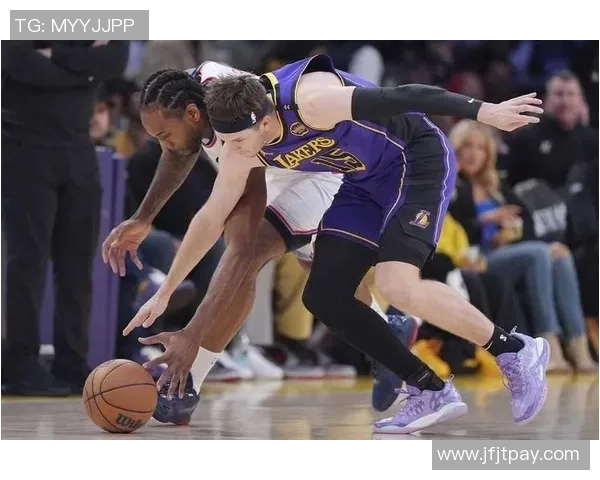 湖人对决快船2019年12月精彩全场录像回顾与分析